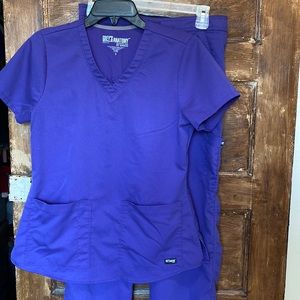 Grey’s Anatomy scrubs size small